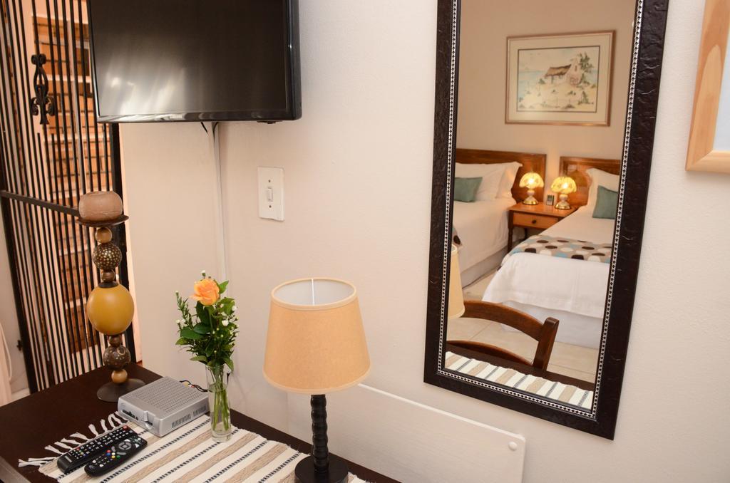 סטלנבוש Simonsberg Guest House חדר תמונה